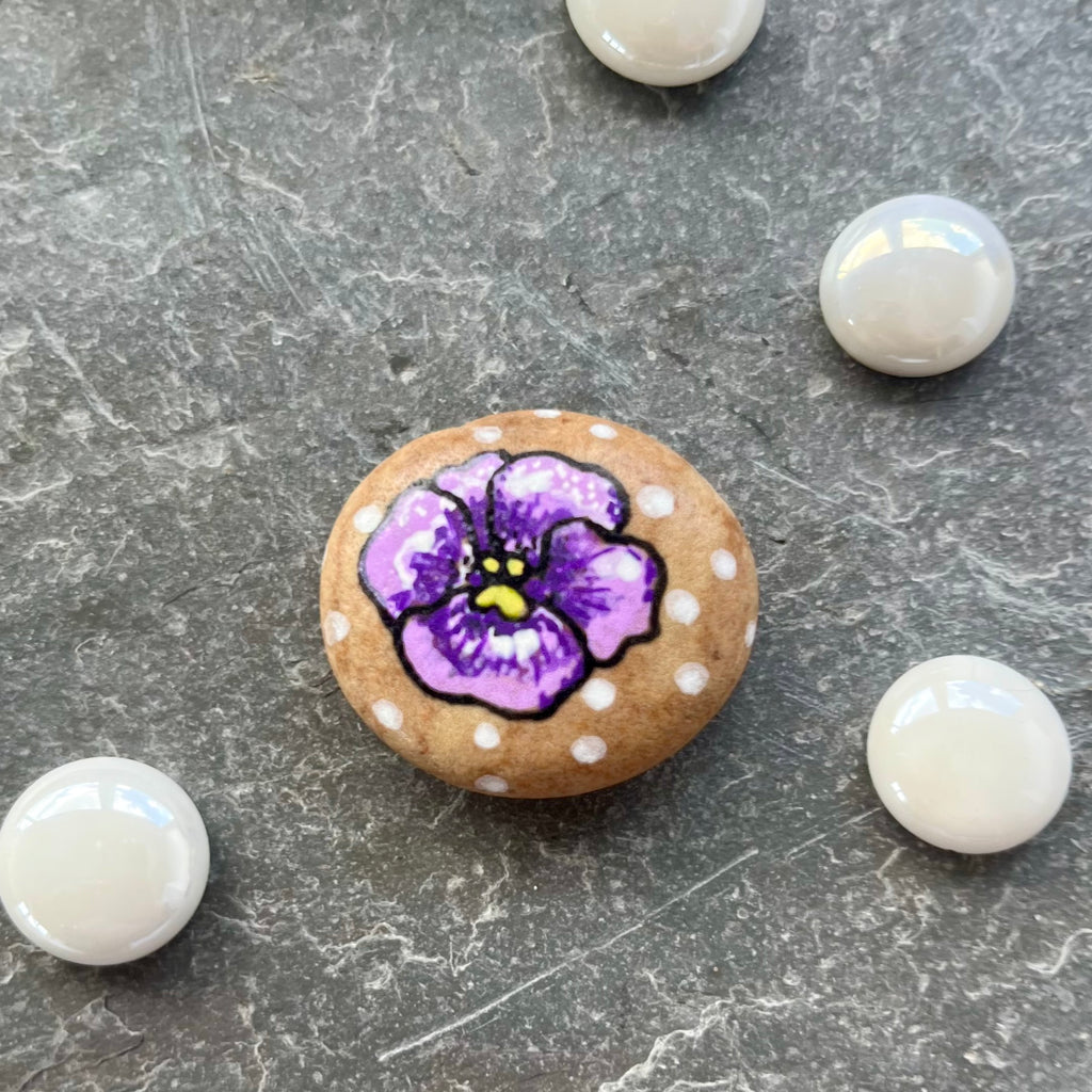 Pansy Hand Painted Stone – Small Floral Keepsake Gift UK
