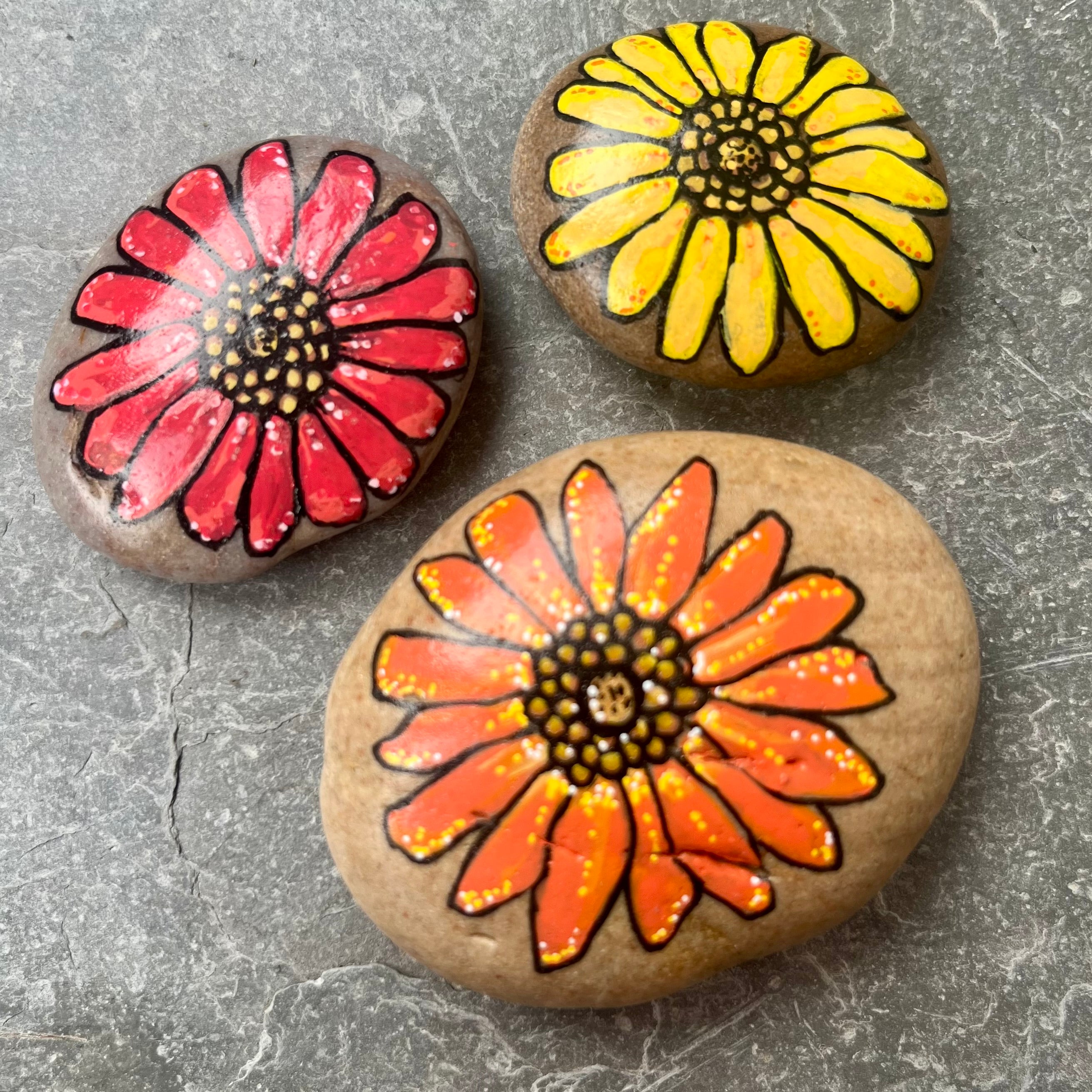 Gerbera Flowers - Set of 3 Stones
