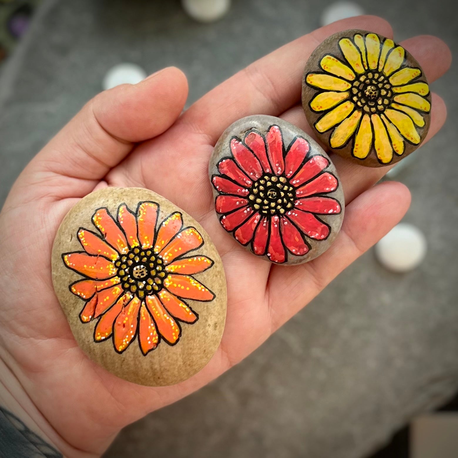 Gerbera Flowers - Set of 3 Stones