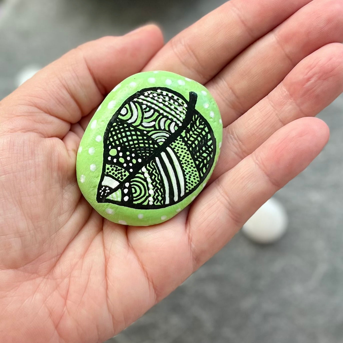Zentangle Leaf Hand Painted Rock – Nature Art Keepsake Gift UK